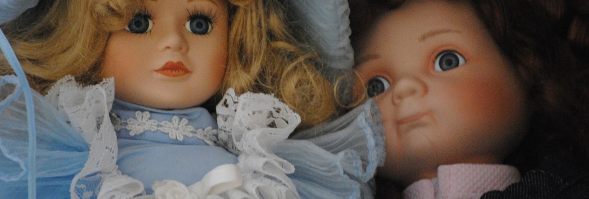 Cómo limpiar vestidos de muñecas